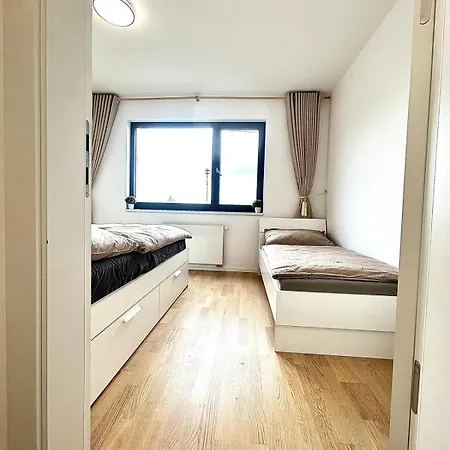 Free Parking - Bright Apartment - Na Vinici Prague *